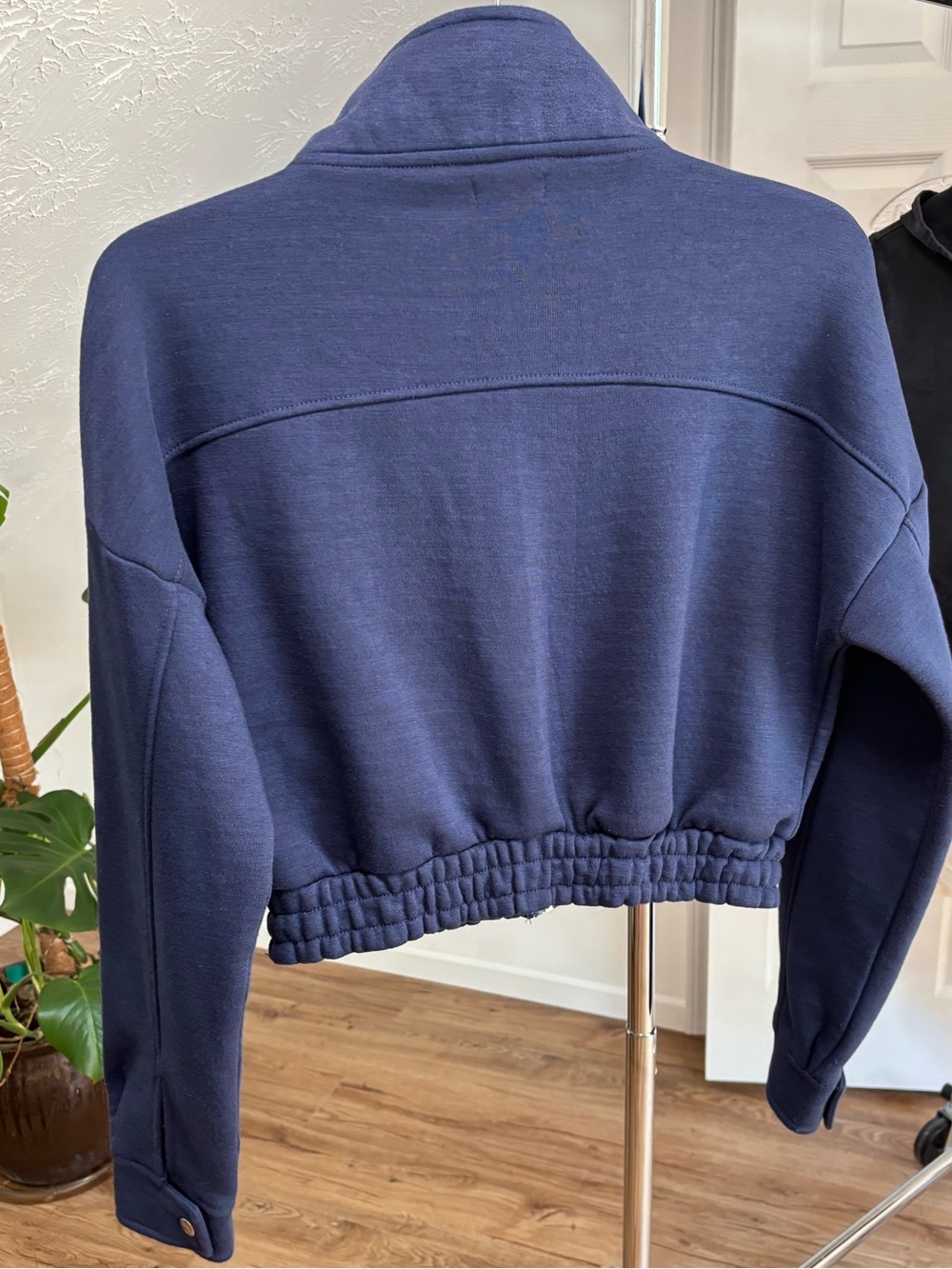 boohoo crop bomber jacket with pocket detail, size 8 - Picture 3 of 8